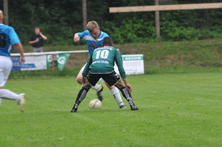 米兰体育网址-主教练在战术板上是否需要规划节奏节点，教练在布置战术时讲到了常用的比赛阵型